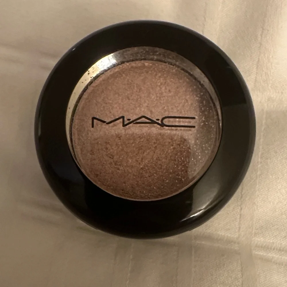 MAC Cosmetics Yes to sequins Eyeshadow